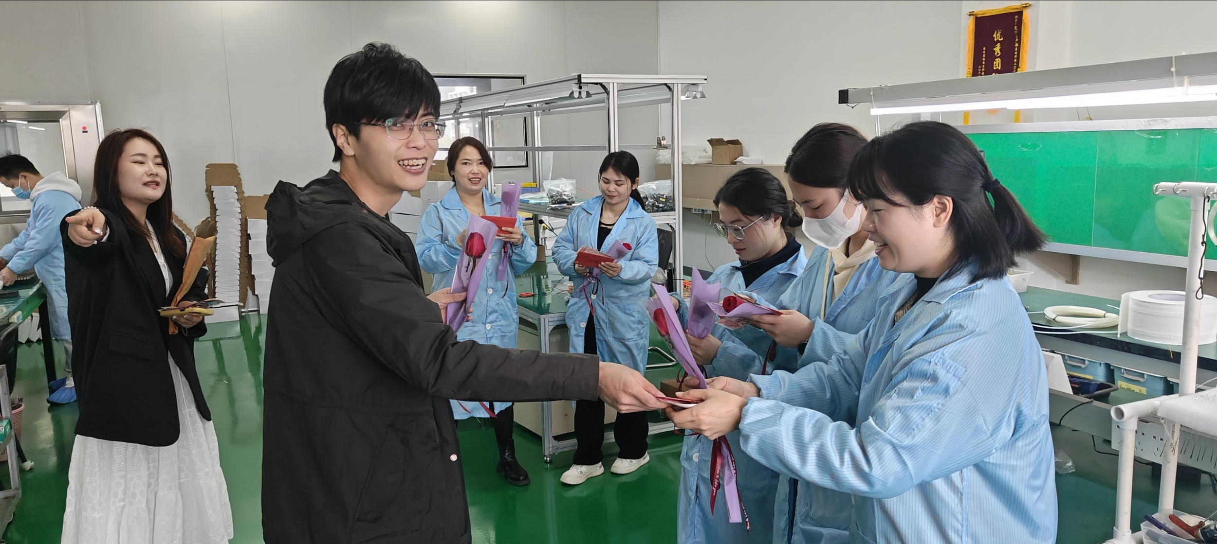 3.8女神節(jié)快樂(lè)丨不懼時(shí)光，自成光芒